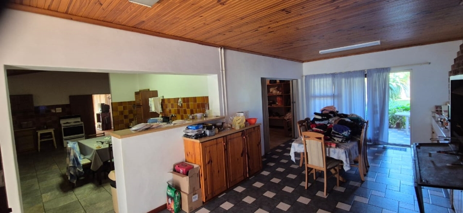 5 Bedroom Property for Sale in Summerstrand Eastern Cape